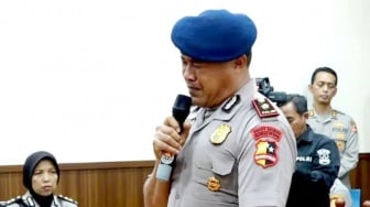 Berapa Gaji Kompol Cosmas? Resmi Dipecat Polri usai Lindas Affan Kurniawan