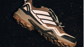 Berapa Harga Sepatu Adidas Terrex Ori? Cek 5 Toko Resminya agar Tak Tertipu Produk KW