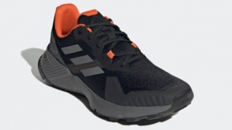 Sepatu Adidas Terrex Cocok untuk Apa? Viral Dipakai Terduga Provokator Demo