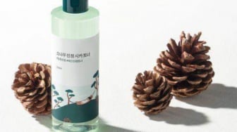 4 Rekomendasi Toner Mengandung Pinus untuk Cegah Jerawat dan Sebum Berlebih