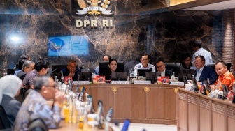 Didemo Sana Sini, Puan Bersiap Hapus Tunjangan Rumah DPR, Kunker Disetop!