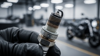 Performa Loyo dan Bensin Boros? Mungkin Busi Motor Biang Keroknya, Ini Tips biar Masalah Teratasi
