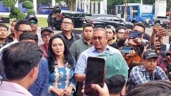 Terima Massa yang Sampaikan 17+8 Tuntutan Rakyat, Andre Rosiade Sebut DPR Upayakan Semua Terpenuhi