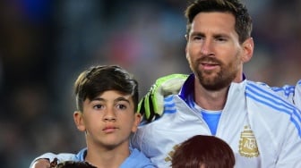 Tangis Perpisahan Lionel Messi: Brace Indah Tutup Laga Kualifikasi Terakhir Bareng Timnas Argentina