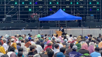 Rhoma Irama Khatib Salat Jumat di Pestapora 2025: Sentil Pemimpin Ingkar Bakal Kena Azab