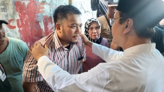 "Dia Hantam Kaki Saya": Kisah Arief Rahman, Korban Selamat Demo Anarkis di DPRD Makassar
