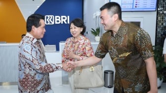 Hari Pelanggan Nasional, Direksi BRI Turun Langsung Sapa Nasabah di Berbagai Daerah
