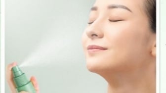 Bye-bye Jerawat! Coba 4 Face Mist dengan HOCl yang Ampuh Lawan Bakteri