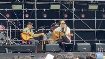 Duet di Pestapora 2025, Iwan Fals dan Ebiet G Ade Klarifikasi Kabar Berseteru
