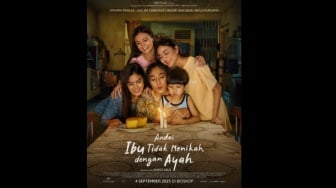Review Film Andai Ibu Tidak Menikah dengan Ayah: Drama Keluarga yang Bikin Hati Mewek