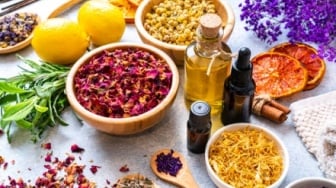5 Parfum Aroma Teh yang Bikin Hati Adem: Serasa Meditasi Seharian