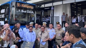 Halte Transjakarta Senen Sentral Ganti Nama Jadi Jaga Jakarta, Pramono Pesan Jangan Dibakar Lagi