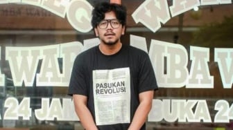 Berpangkat Letkol Tituler TNI, Deddy Corbuzier Disindir Pandji Jadi Bekingan Ferry Irwandi