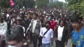 Perusuh Memasuki Kediaman Presiden Nepal