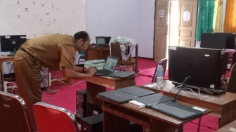 Cerita SMA Negeri 4 Mataram Soal Chromebook Era Nadiem Makarim : Tak Ada Office-nya