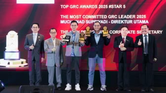 Tiga Tahun Berturut-turut Raih Bintang Lima, Semen Gresik Dianugerahi Golden Trophy GRC Awards 2025