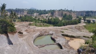 Galian Pasir di Cilegon dan Ancaman Longsor, Warga: Rumah Kami Menggantung di Tebing