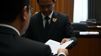 Apakah Anggota DPR yang Mengundurkan Diri Tetap Dapat Uang Pensiunan?