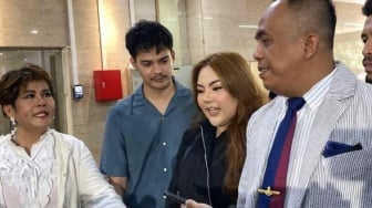 Didampingi Pacar Baru Hadapi Kasus RK di Bareskrim, Lisa Mariana: Aku Siap Jawab Semua Pertanyaan!