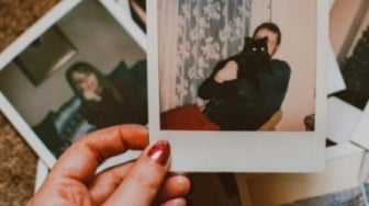 Polaroid Gemini AI: Kreativitas atau Objektifikasi Terselubung