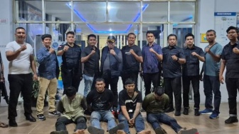 BNNP Sumbar Gagalkan Penyelundupan 50 Paket Ganja dan 8 Paket Sabu-sabu