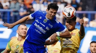 Hasil Lawan Persebaya, Persib Tak Bisa Dijebol saat Thom Haye Cadangan