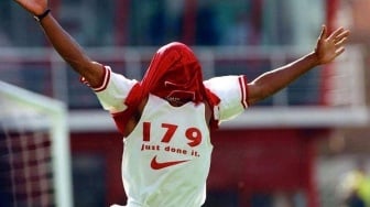 On This Day: Momen Epic Ian Wright Pecahkan Rekor Gol Arsenal Tapi Salah Hitung