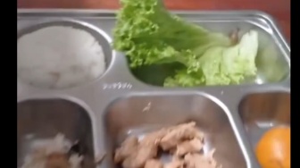 Viral Siput Diduga Terekam di Makanan MBG, Ancam Kerusakan Otak Jika Termakan
