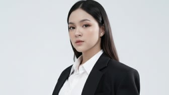 Prompt Gemini AI Ubah Selfie Jadi Foto Studio Profesional: Detail dan Langsung Jadi