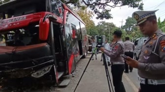 Tragedi Lereng Bromo, Polisi Selidiki Penyebab Kecelakaan Bus Karyawan RS Jember Tewaskan 8 Orang