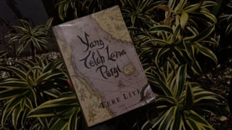 Ulasan Novel Yang Telah Lama Pergi: Runtuhnya Negeri Penuh Kemunafikan!