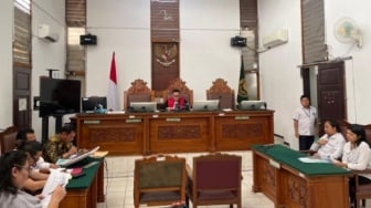 Lawan KPK di Pengadilan, Kakak Hary Tanoesoedibjo Minta Status Tersangka Digugurkan!