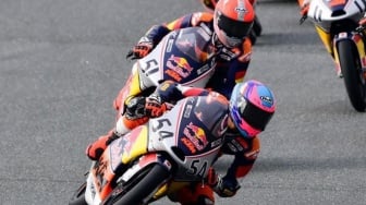 Drama di Misano! Veda Ega Pratama Kunci Gelar Runner-Up Dunia, Sejarah Baru Pembalap Indonesia