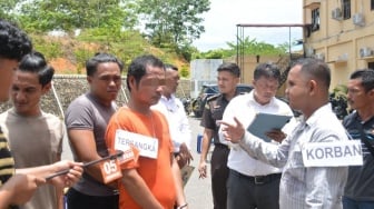 Rekonstruksi Kasus Penganiayaan Berujung Kematian di Labusel, Pelaku Perakan 10 Adegan