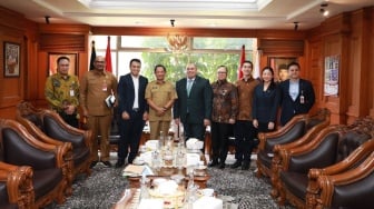 Mendagri Sambut Kunjungan CIO Danantara, Bahas Pendidikan dan Pengelolaan Sampah Berkelanjutan