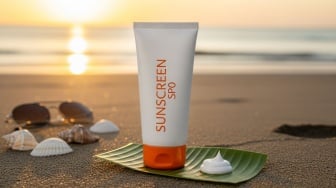 7 Sunscreen SPF 50 untuk Mengatasi Flek Hitam, Harga Hemat Mulai Rp50 Ribuan