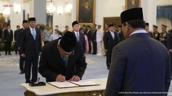 Djamari Chaniago dan Ahmad Dofiri Dianugerahi Pangkat Jenderal Kehormatan oleh Prabowo
