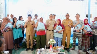 HUT ke-15, BNPP RI Bagi Ribuan Paket Sembako ke Johar Baru