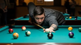 Kumpulan Prompt Gemini AI untuk Edit Foto Main Billiard: Hasil Realistis dan Tampil Kece