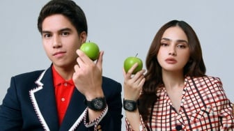 Baju Syifa Hadju Dikritik Terlalu Seksi, El Rumi Kena Sentil: Kok Dibiarin?