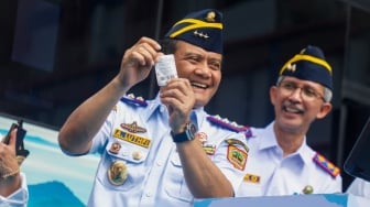 Gebrakkan Jawa Tengah: Bayar Bus Trans Jateng Cukup Tap E-Money dan QRIS, Kartu KRL Juga Bisa!