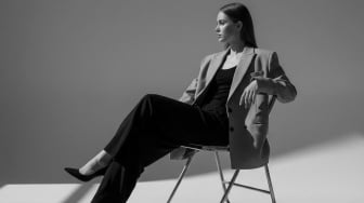 5 Prompt Gemini AI ala Studio Foto Sendiri, Visualnya Keren Banget!