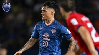 Buriram United Pecundangi JDT, Arif Aiman Tak Berkutik Lawan Shayne Pattynama
