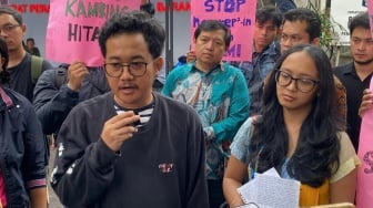 Keluarga Ungkap Kondisi Delpedro Marhaen di Penjara: Berat Badan Turun, Dilarang Menulis!