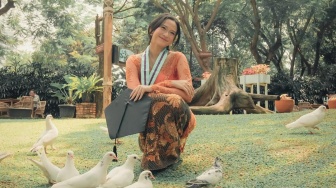 Lulus Sarjana di Usia 21, Raissa Anggiani Siap Fokus di Dunia Musik