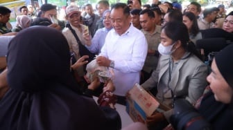 Bank Sumsel Babel Gandeng Pemprov Gelar Pasar Murah, Warga Diserbu Sembako Murah