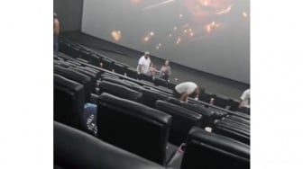 Kencing di Dalam Bioskop, Pentingnya Jaga Adab Ruang Publik