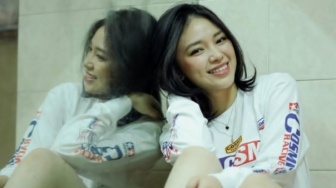Senandung Asmara oleh Anneth: Ungkapan Kasih Sayang Tulus untuk Seseorang