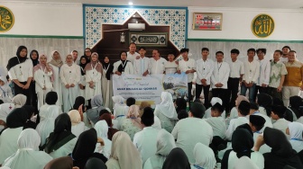 Kolaborasi Haji Robert dan Universitas Binawan Buka Pintu Dunia untuk Anak Yatim dan Yatim Piatu