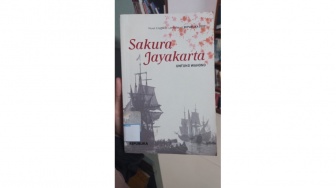 Sakura Jayakarta: Bunga yang Tumbuh di Tengah Bara Penjajahan